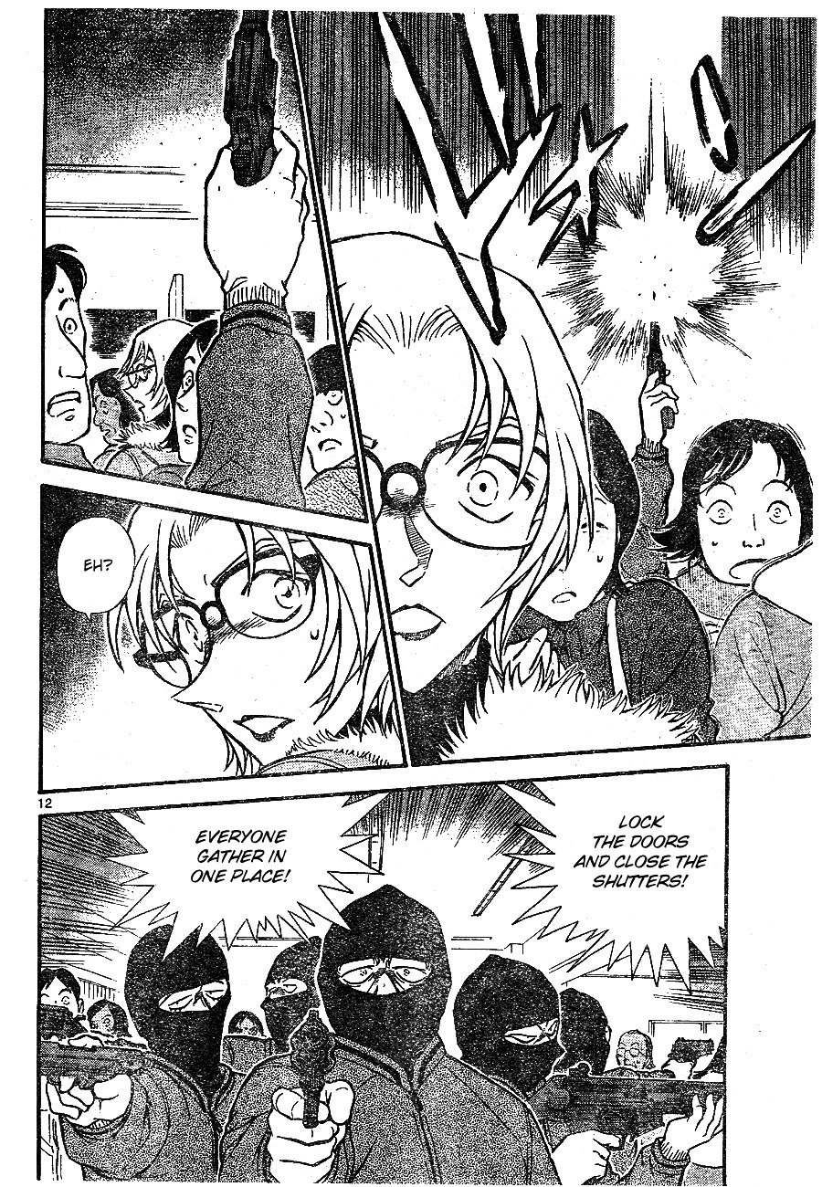 Detective Conan chapter 677 page 11