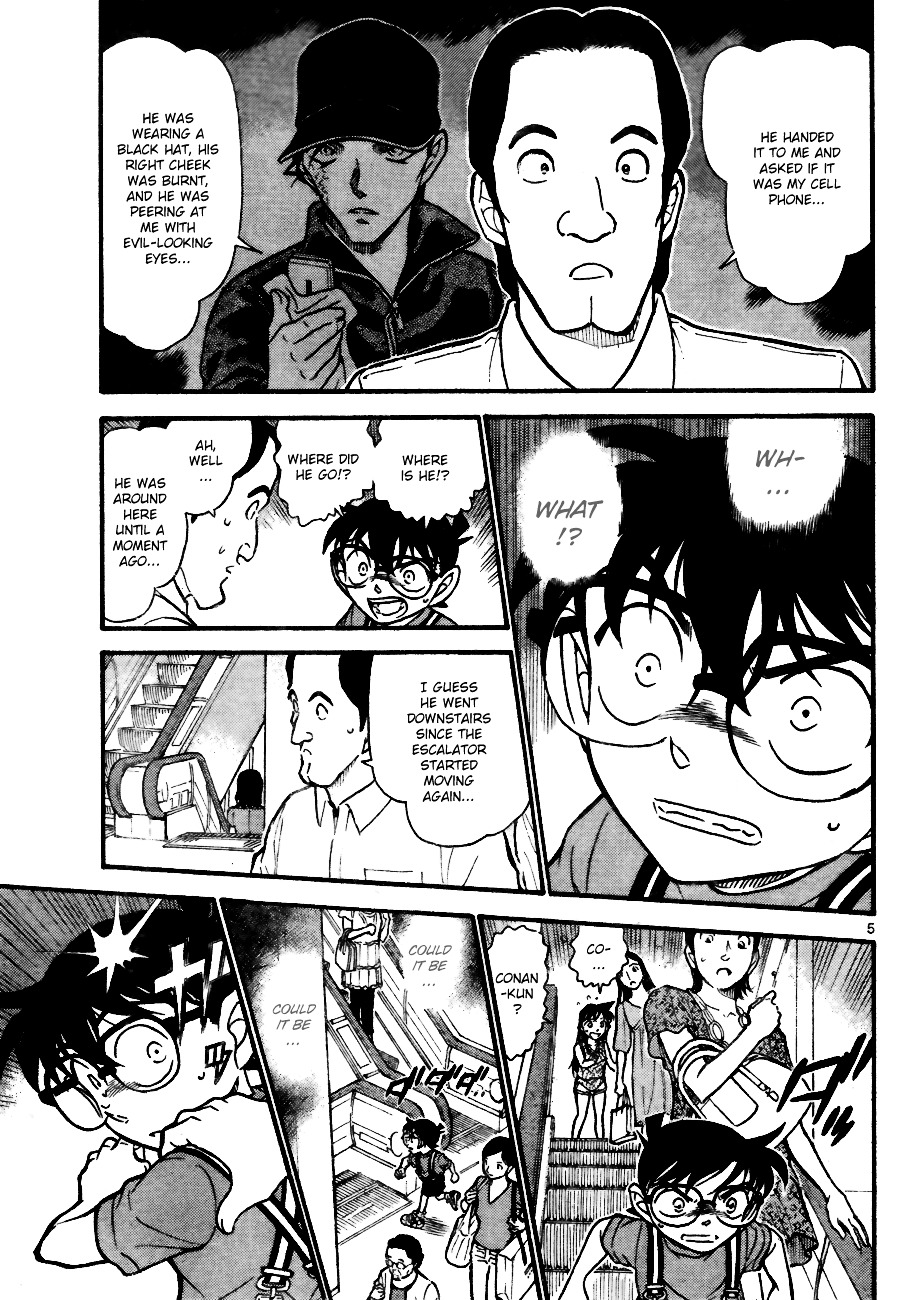 Detective Conan chapter 704 page 5