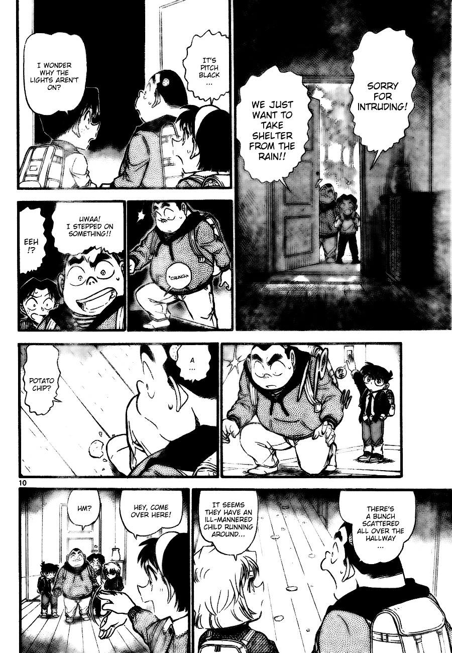 Detective Conan chapter 728 page 10