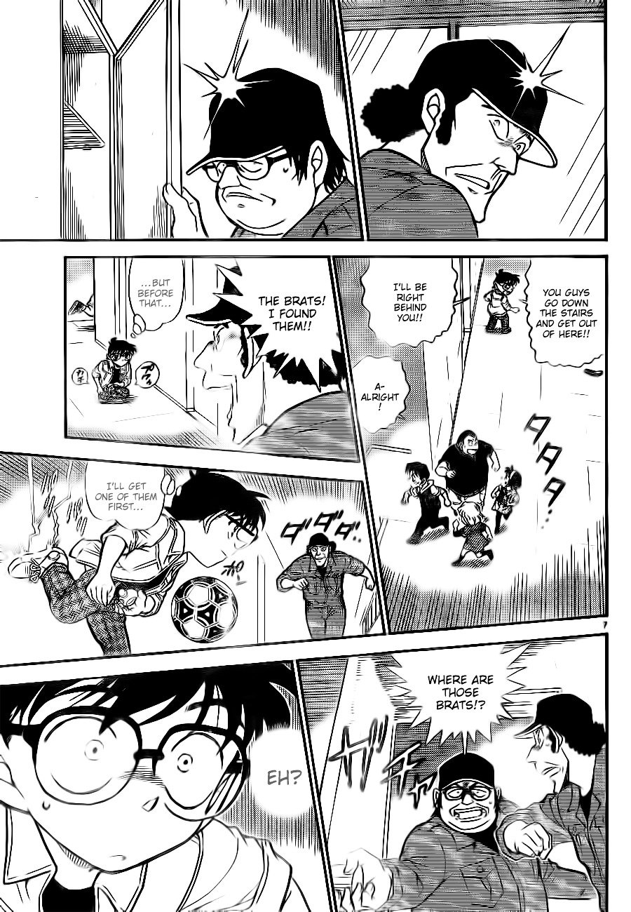 Detective Conan chapter 754 page 7